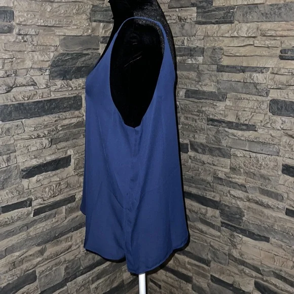 Shinestar Tank Top - Picture 2 of 6